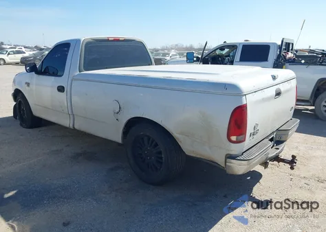 2001 Ford F-150 Xl/Xlt z USA, uszkodzony, nr VIN 1FTRF17L71NA49390